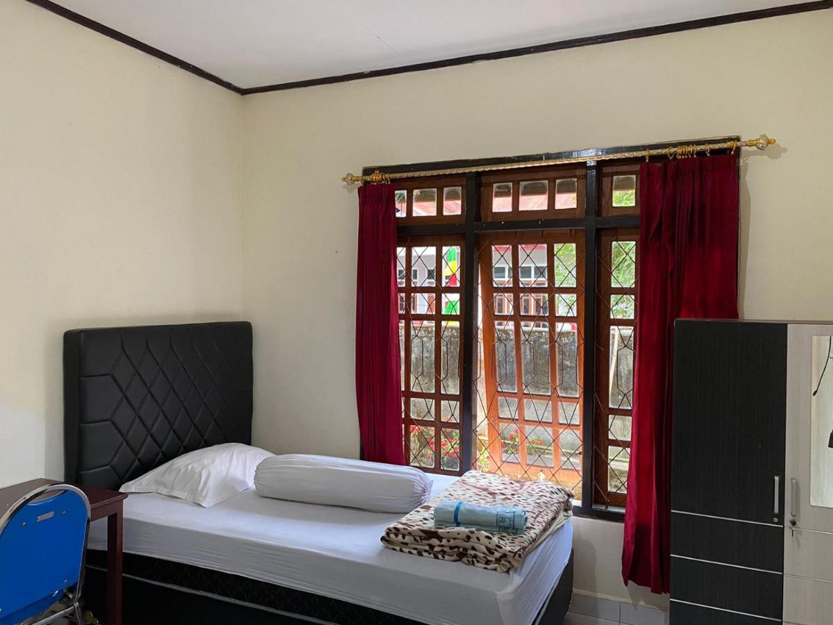 Mawar Bed And Breakfast Bajawa Extérieur photo